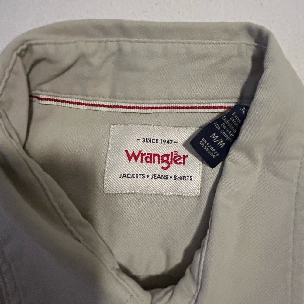 Wrangler Light Gray Button-Up Shirt Jacket - Picture 3 of 3